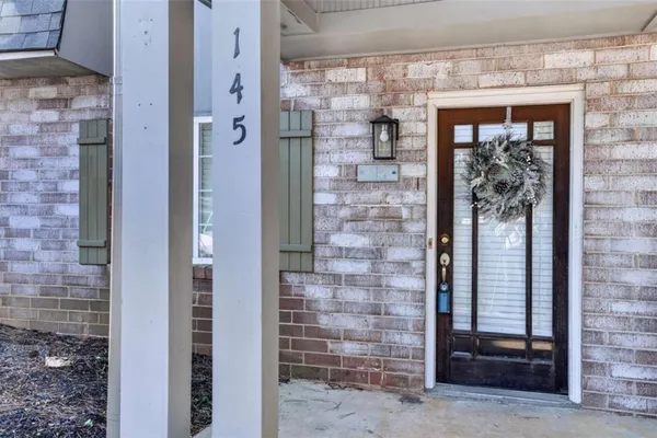 145 RONDAK CIR