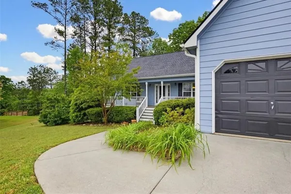 108 MISTY OAK LN