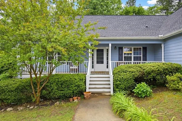 108 MISTY OAK LN