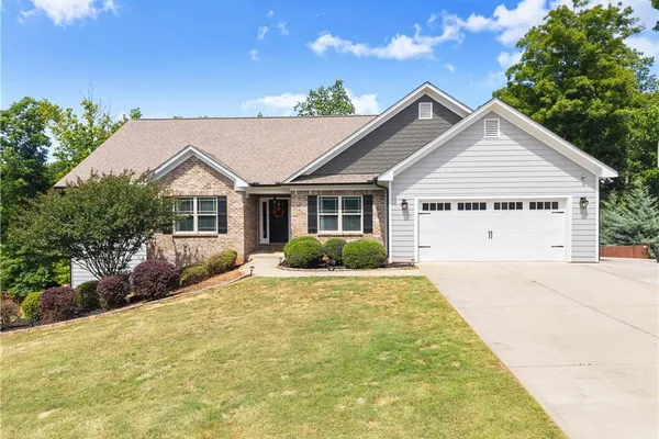 494 KATHERINE DR