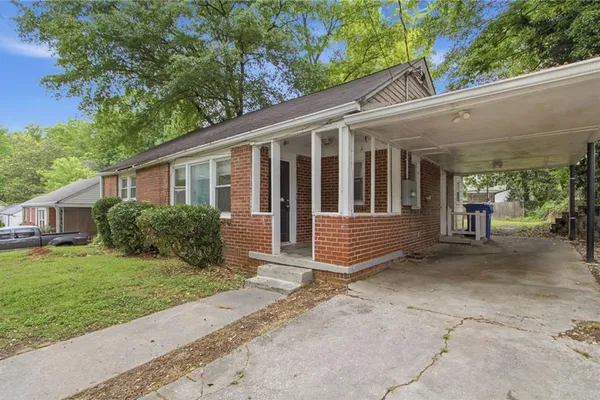 1837 OAKMONT DR