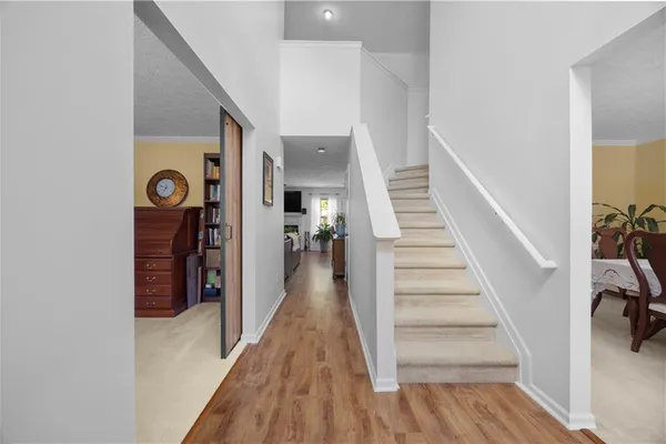 4041 OAK CROSSING DR