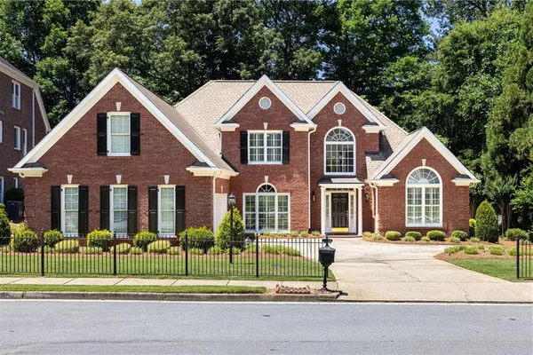 2975 TOWNE VILLAGE DR