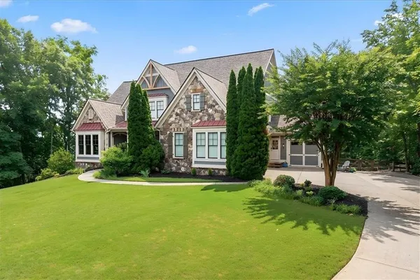 510 EVENING MIST DR