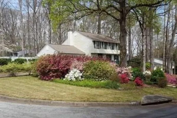 3441 VALLEY VIEW DR