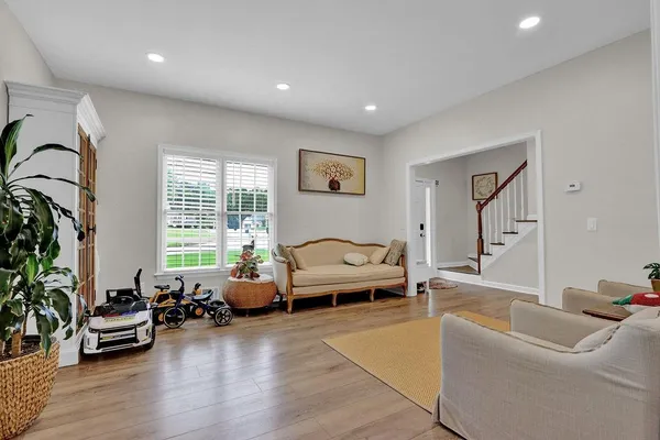 3960 OAK PARK DR
