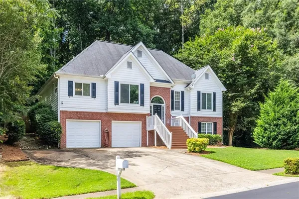 106 HEARTHSTONE DR
