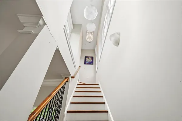 3541 ROSWELL RD 11
