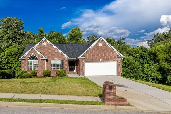 1784 CEDAR WALK LN