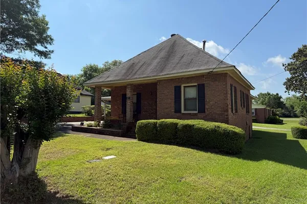 871 MALCOM ST