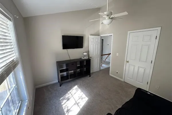 942 KOALA ST