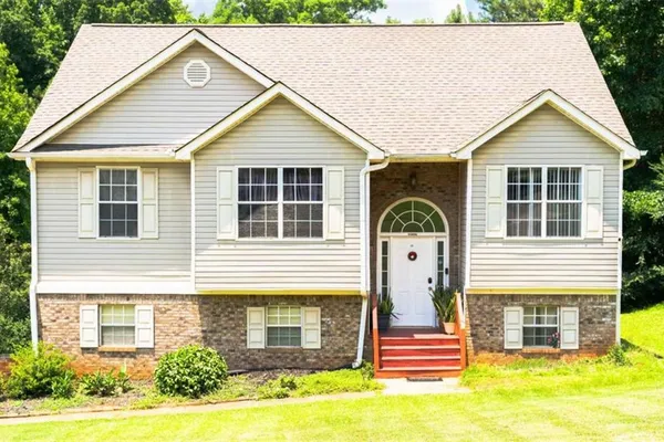 45 AVERY DR