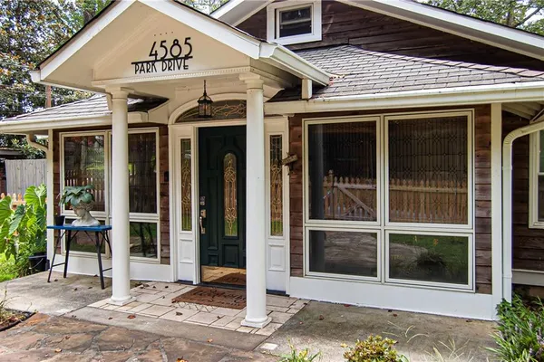 4585 PARK DR