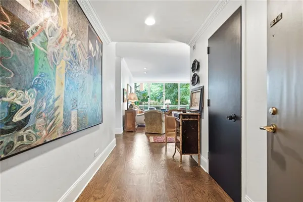 2575 PEACHTREE RD 2E
