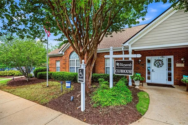 3783 VINEYARDS LAKE CIR 21
