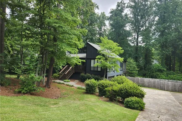 3086 HOLLY MILL RUN
