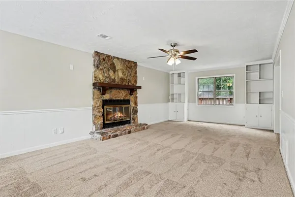 1061 GUNNERS WALK