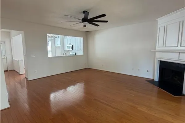 4645 VALAIS CT 107