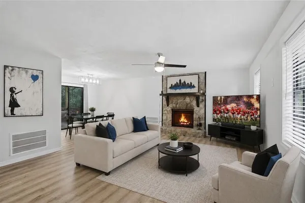 3651 SILVER LEAF LN