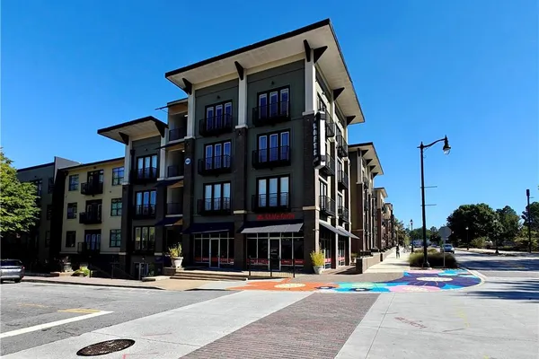 5300 PEACHTREE RD 2401