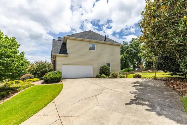 2630 STONEHILL DR