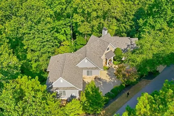 12 SOMERSET LN