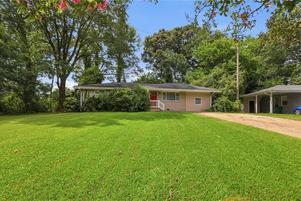 2361 COLLIER DR
