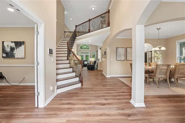 2436 FONTAINEBLEAU DR