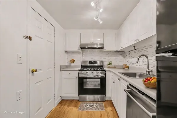 1501 CLAIRMONT RD 827