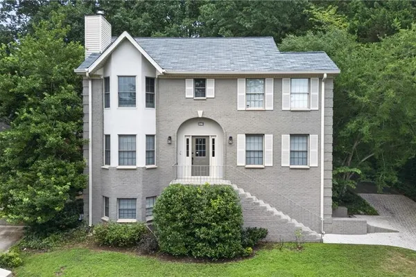 907 HERITAGE HLS