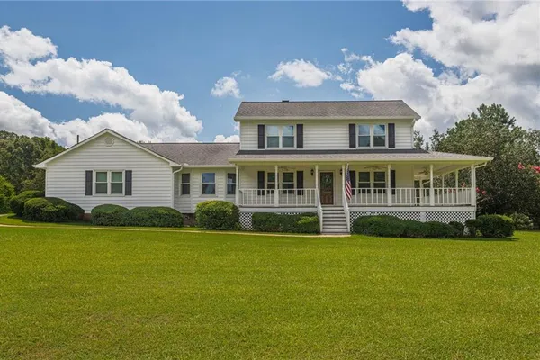 195 SKYVIEW DR