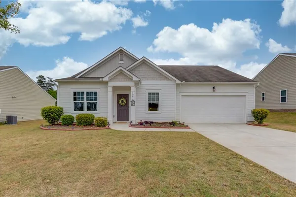106 APALACHEE DR