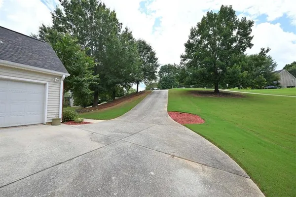 529 PLANTATION CREEK DR