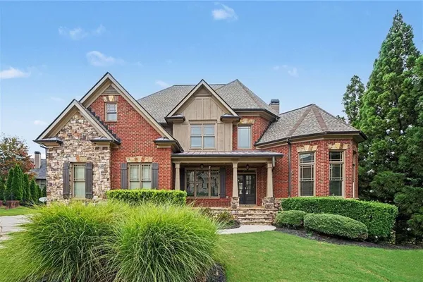 2435 RETREAT POINT PKWY