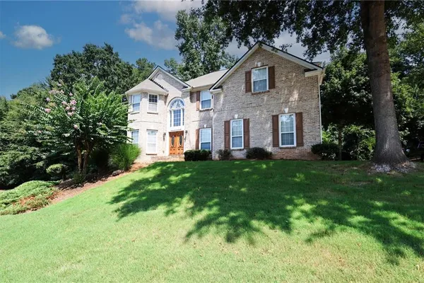 1105 FOUNTAIN CREST DR