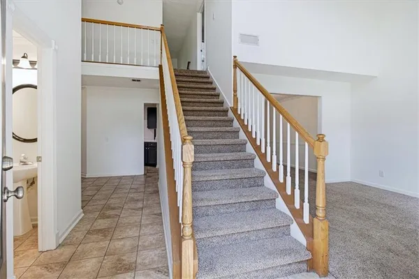 640 SUWANEE LAKES CIR