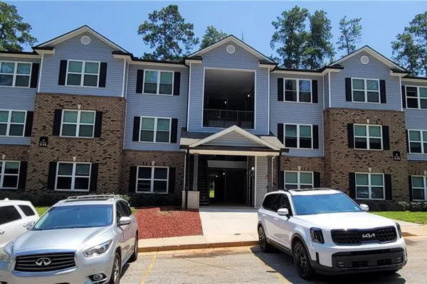 3103 FAIRINGTON VILLAGE DR