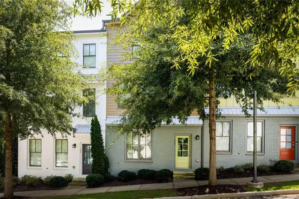 753 HAMILTON CIR