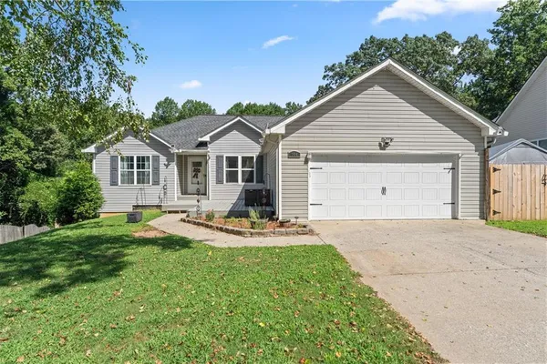104 LEGEND CREEK DR