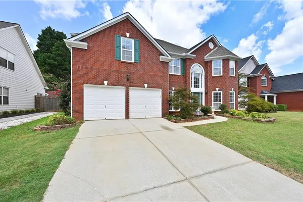 2745 TURNING LEAF DR