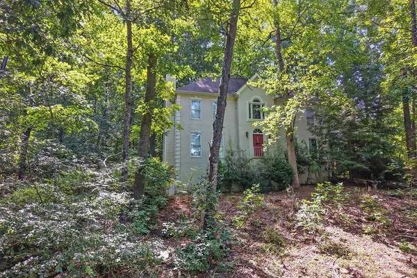 2548 ZACHARY WOODS DR