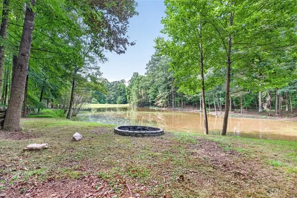 1705 REDBUD WAY