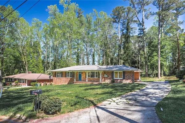 2933 SHELLY DR