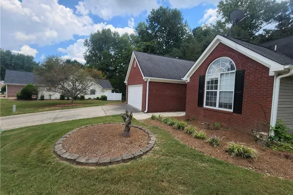 180 BROOKESTONE PT