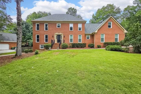 5616 BROXTON CIR