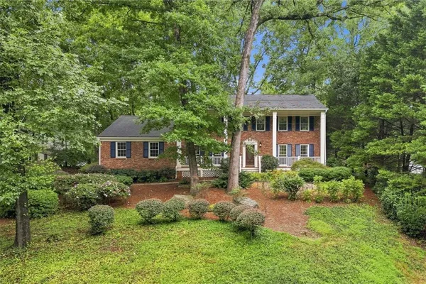 412 PEBBLESTONE CT
