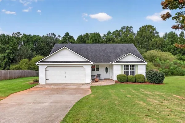 112 GOVERNOR LN
