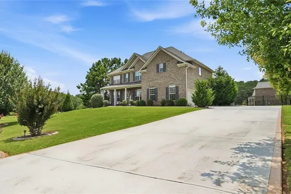 15 GRANVILLE LN