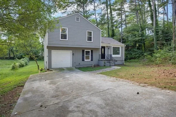 429 SHERWOOD CIR
