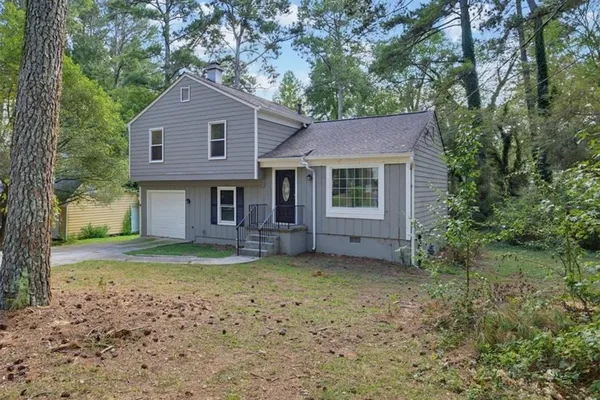 429 SHERWOOD CIR